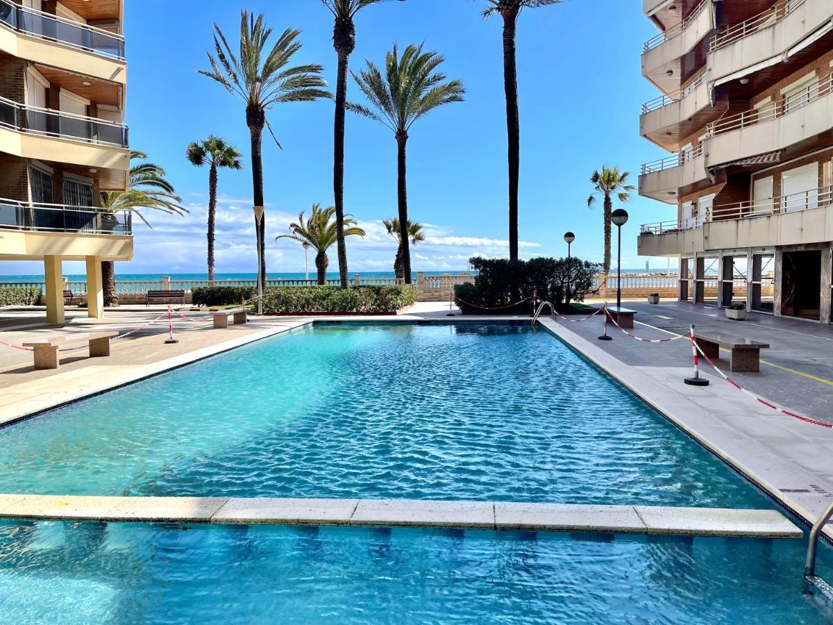 Apartbeach Marina Playa Climatizado Y Vistas Playa Apartment Cambrils Luaran gambar